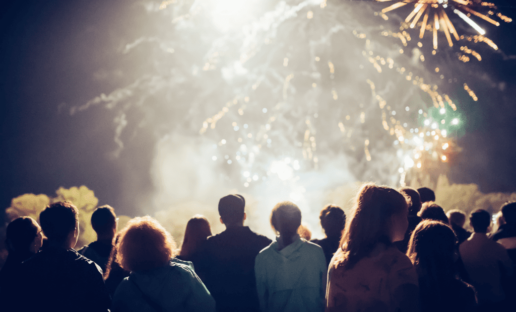 elder's guide to bonfire night safety for seniors, read our top tips