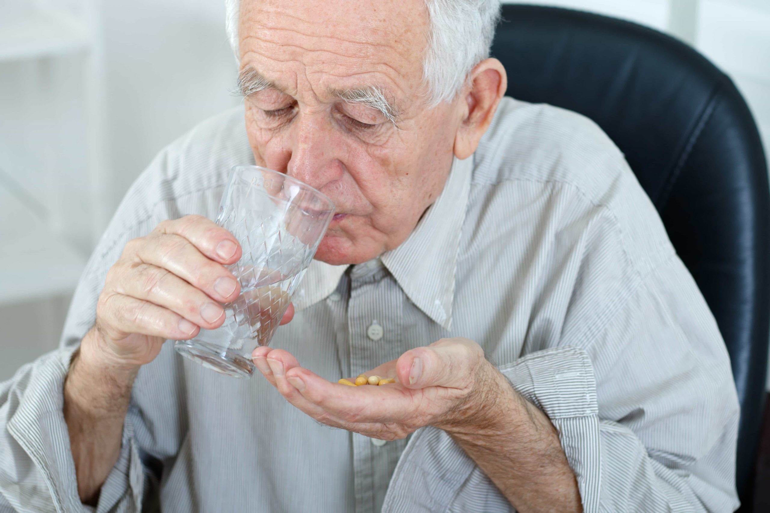 Supplements and vitamins for the elderly Elder